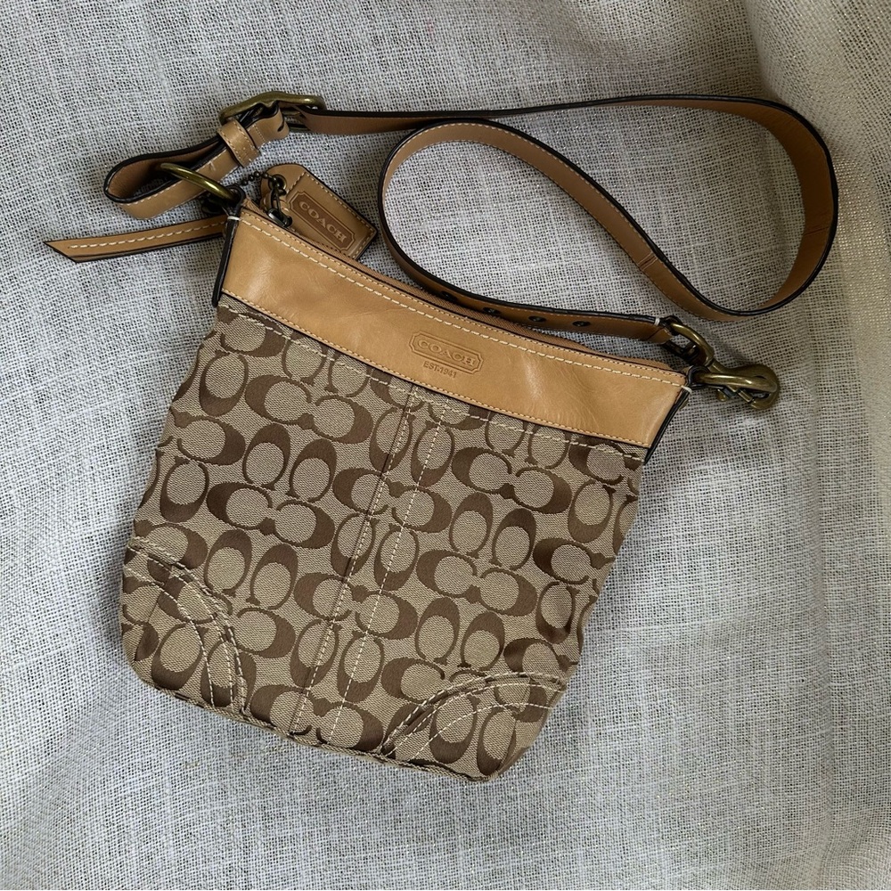 Coach Signature Shoulder Bag